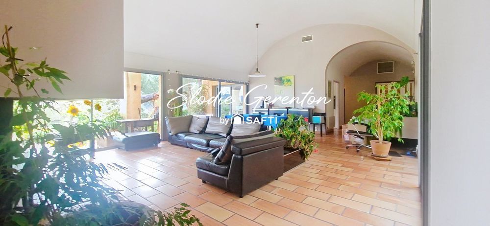 � vendre  Maison Reyn�s (66400)