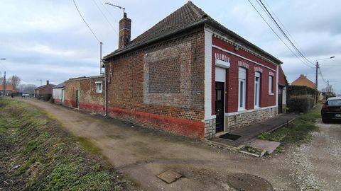   Maison individuelle � r�nover 97 m� + grenier am�nageable, garage, jardin + terrain constructible d�tachable ! Maison - 5 pi�ce(s) - 97 m�