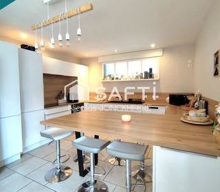  Maison � vendre 8 pi�ces 210 m�