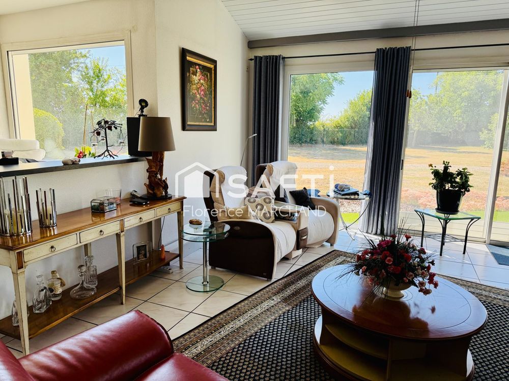 � vendre  Maison Saint-Pierre-le-Vieux (85420)