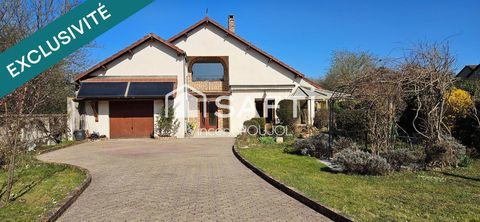   Maison traditionnelle avec de beaux volumes Maison - 9 pi�ce(s) - 300 m�