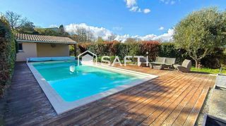  Maison � vendre 8 pi�ces 200 m�