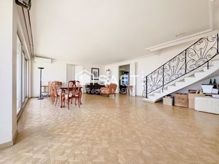  Appartement � vendre 7 pi�ces 213 m�