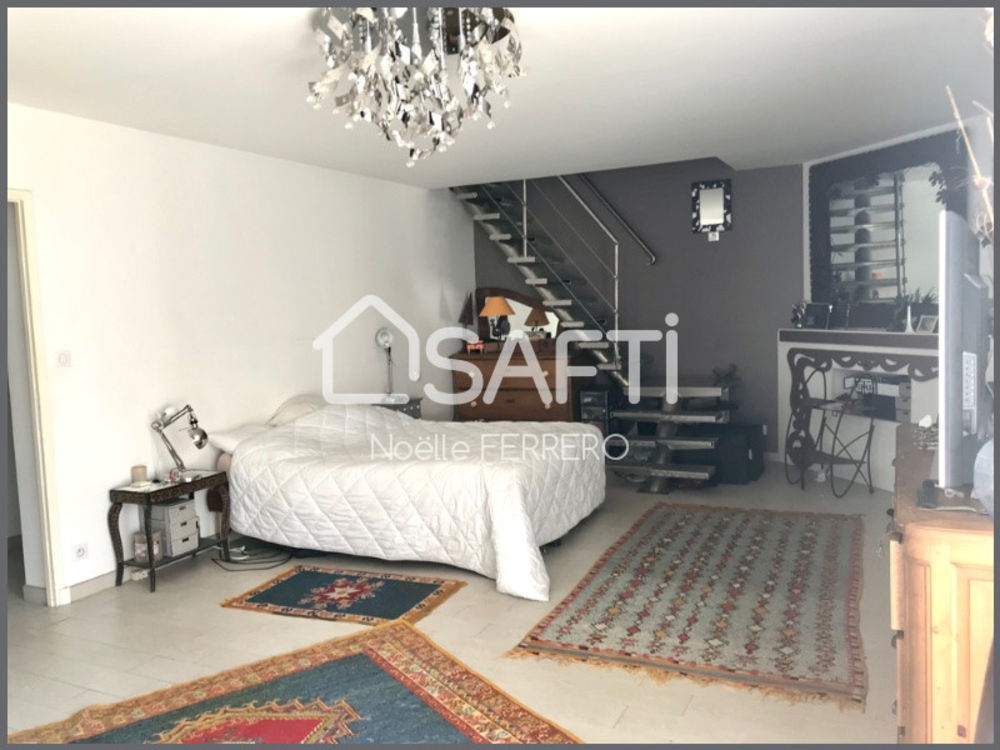 � vendre  Maison Saint-Rapha�l (83700)