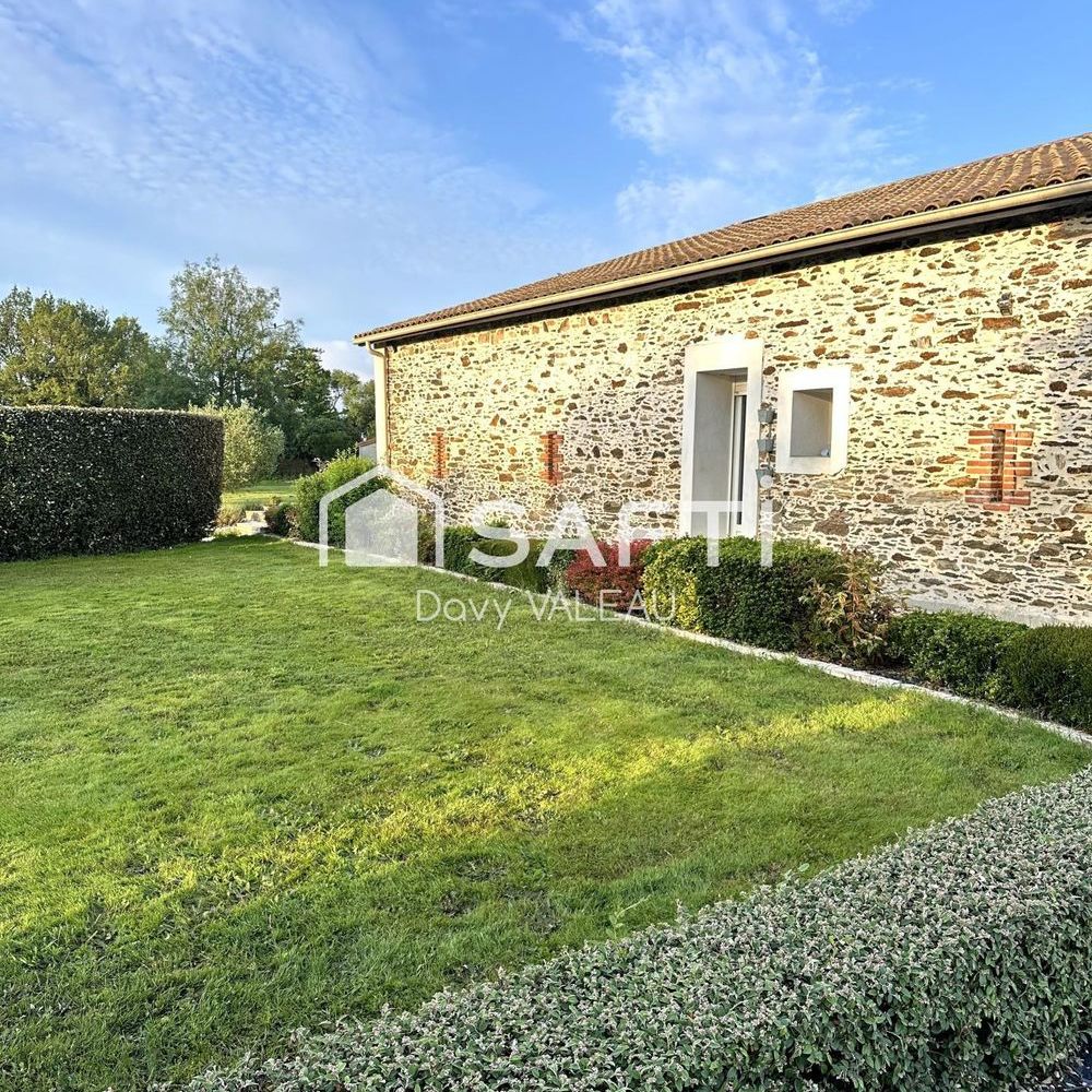 � vendre  Maison La Roche-sur-Yon (85000)