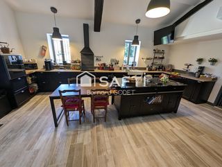  Maison � vendre 11 pi�ces 338 m�