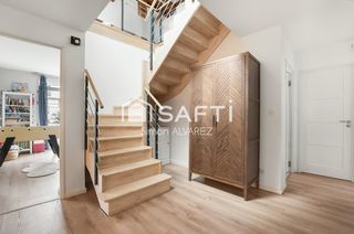  Maison � vendre 8 pi�ces 230 m�