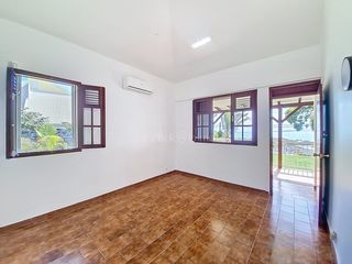  Appartement � louer 4 pi�ces 120 m�