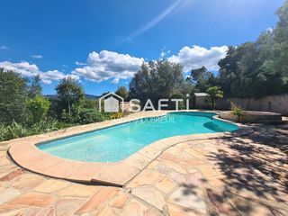  Maison � vendre 8 pi�ces 225 m�