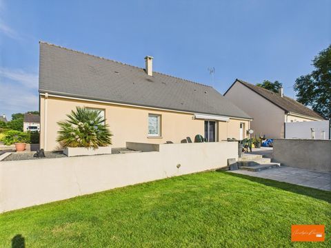   Pavillon de plain-pied tout confort avec piscine � Saint-Fraimbault-de-Pri�res Maison - 6 pi�ce(s) - 100 m�