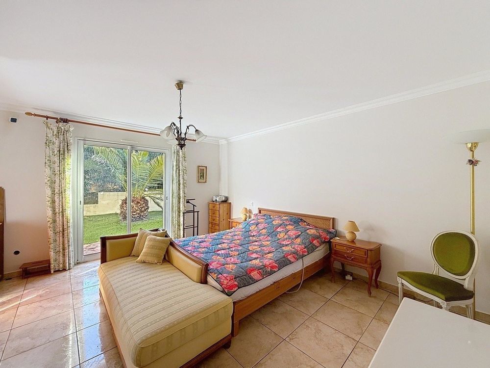 � vendre  Maison Saint-Rapha�l (83700)