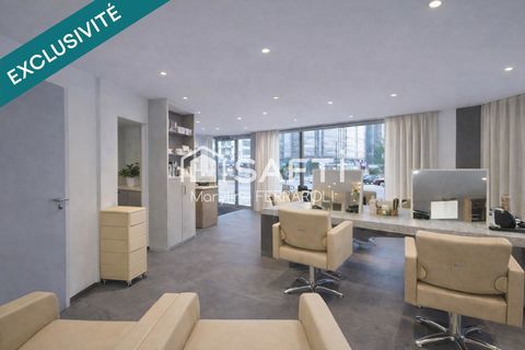 Salon de coiffure 64 m&sup2; � Strasbourg Esplanade / For&ecirc;t Noire 38000 67000 Strasbourg