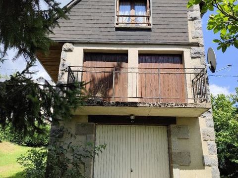   Beaux volumes, potentiel d'am�nagement, grand terrain ! Maison - 8 pi�ce(s) - 150 m�