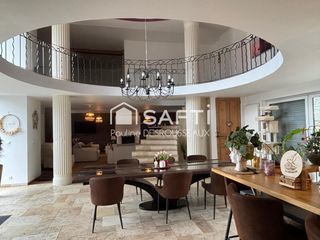  Maison � vendre 8 pi�ces 275 m�