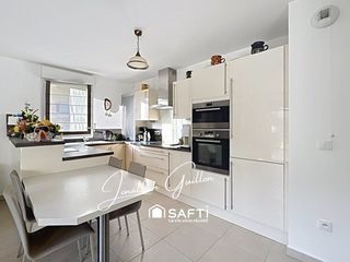  Appartement � vendre 3 pi�ces 79 m�