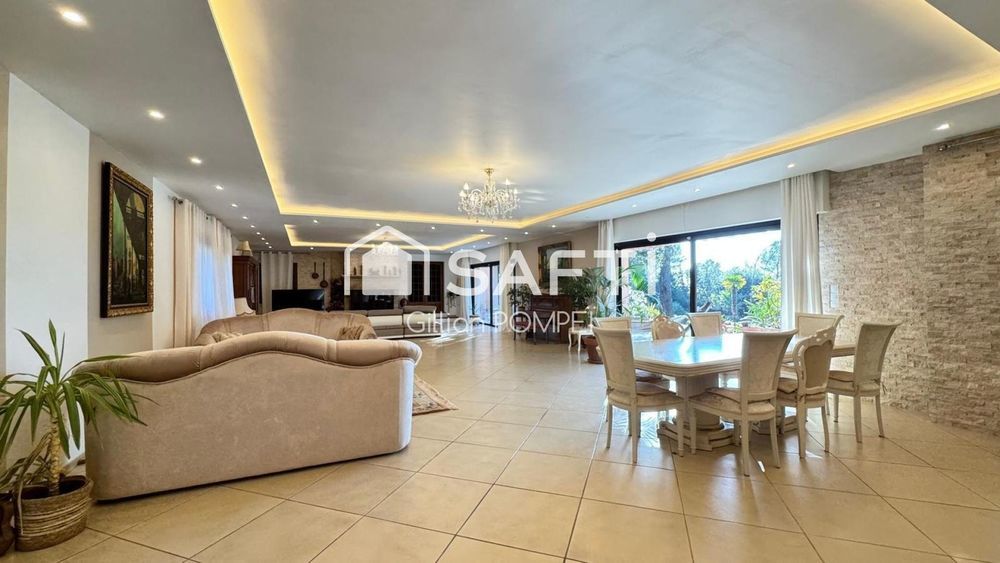 � vendre  Maison La Colle-sur-Loup (06480)