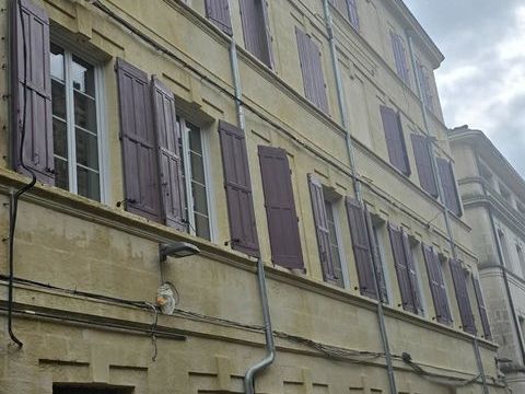   Immeuble 3 lots, 185 m� pour investisseur ou marchand Appartement - 2 pi�ce(s) - 248 m�