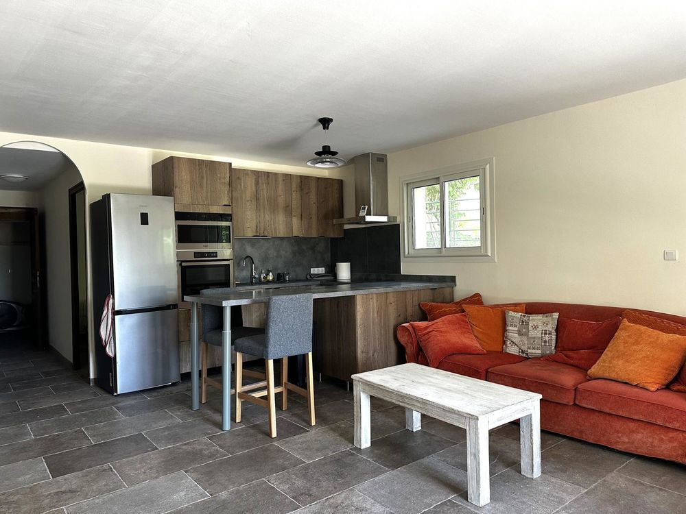 � vendre  Maison Simiane-Collongue (13109)