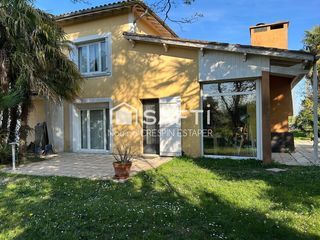  Maison � vendre 7 pi�ces 200 m�