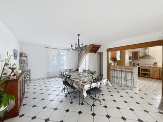  Maison � vendre 8 pi�ces 208 m�