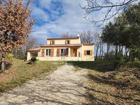   Belle maison traditionnelle en campagne de Viens et face au Luberon Maison - 4 pi�ce(s) - 115 m�