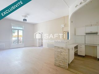  Immeuble � vendre 325 m�