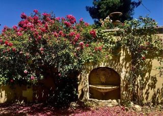  Propri�t�/ch�teau � vendre 15 + pi�ces 1100 m�