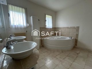  Maison � vendre 7 pi�ces 220 m�