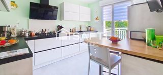  Maison � vendre 9 pi�ces 165 m�