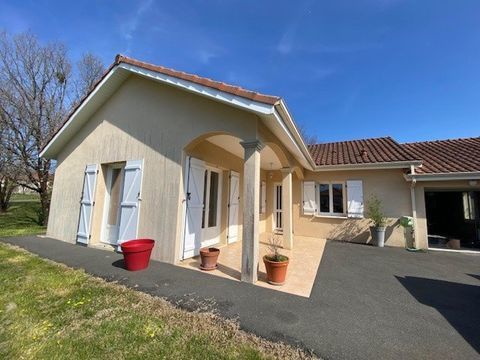   Maison plain pieds 95 m� (climatisation) � FOISSAC Maison - 4 pi�ce(s) - 95 m�