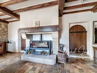  Maison � vendre 5 pi�ces 234 m�