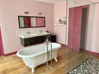  Maison � vendre 9 pi�ces 357 m�