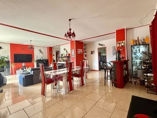  Maison � vendre 9 pi�ces 315 m�