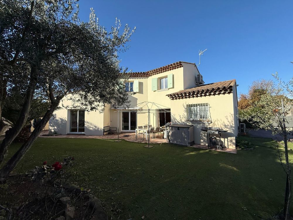 � vendre  Maison Saint-Rapha�l (83700)