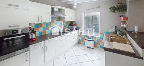   Ancien corps de ferme totalement r�habilit� Maison - 5 pi�ce(s) - 273 m�