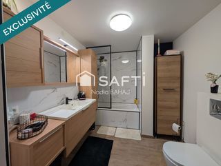  Immeuble � vendre 244 m�