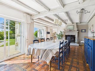  Maison � vendre 9 pi�ces 214 m�