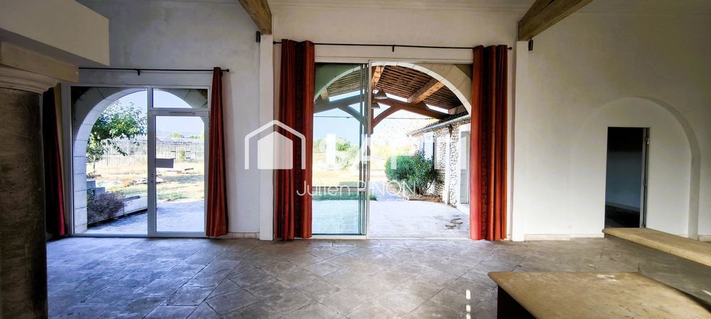 � vendre  Maison Roussillon (84220)