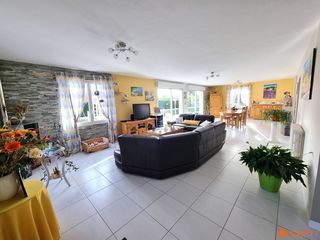  Maison � vendre 9 pi�ces 218 m�