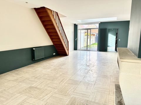   Maison 4 chambres, 2 salles de bain, jardin,garage Maison - 5 pi�ce(s) - 108 m�