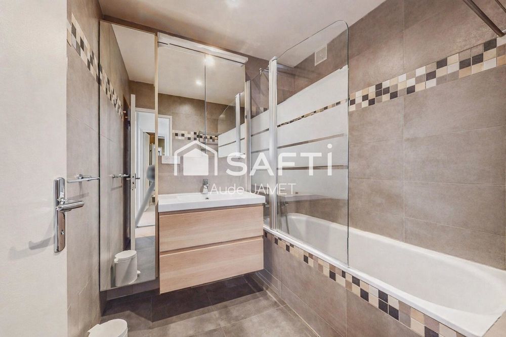 � vendre  Appartement Versailles (78000)