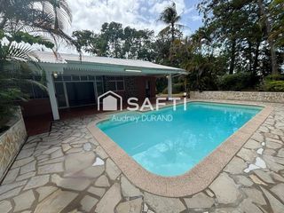  Maison � vendre 5 pi�ces 211 m�