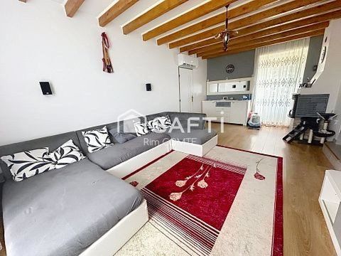   Maison de 102m2 avec 3 chambres et un garage Maison - 4 pi�ce(s) - 102 m�