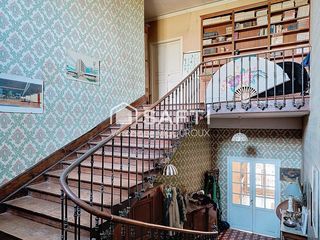  Propri�t�/ch�teau � vendre 11 pi�ces 690 m�