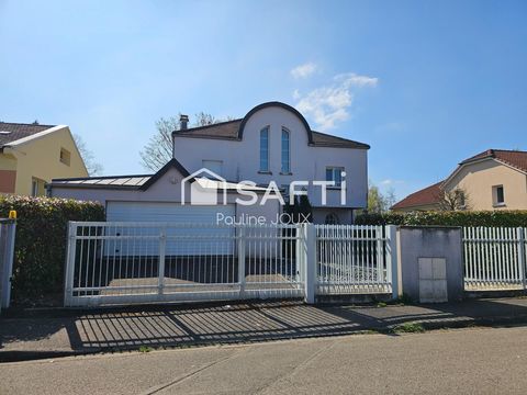   Maison individuelle 375m2 avec garage et terrain arbor� Maison - 7 pi�ce(s) - 375 m�