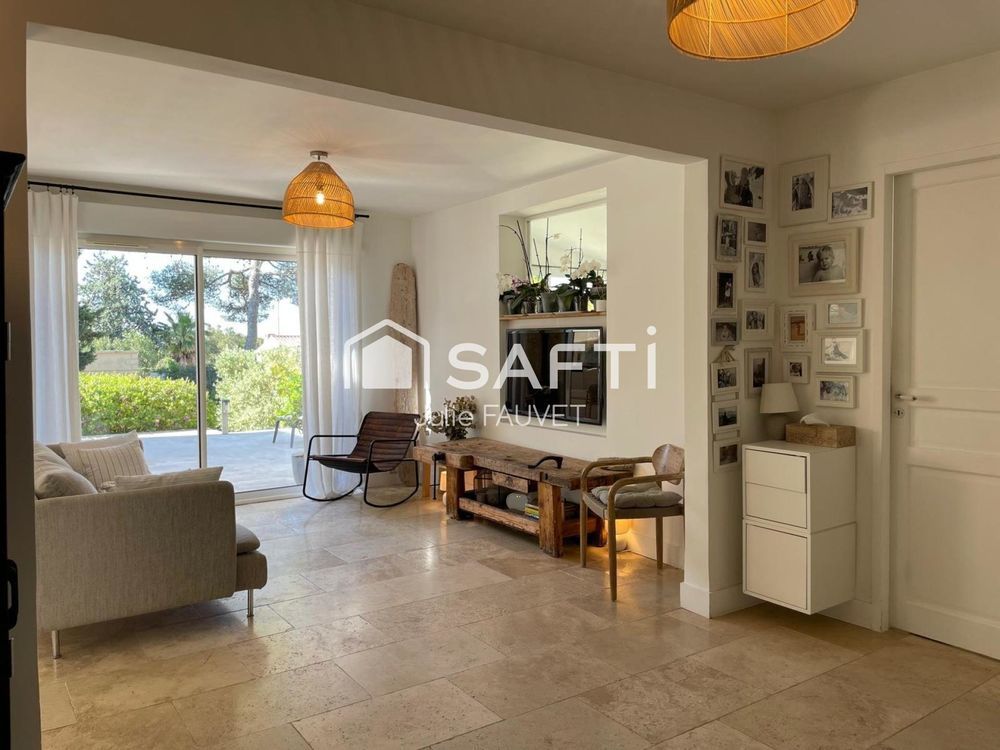 � vendre  Maison Saint-Rapha�l (83700)