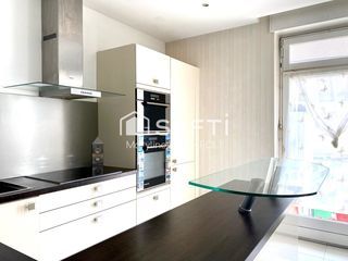  Appartement � vendre 8 pi�ces 204 m�