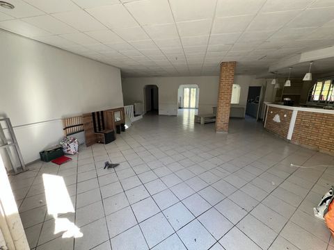 Local commercial 165 M2 + ext&eacute;rieur quartier Nungesser 191100 59770 Marly