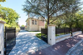  Maison � vendre 7 pi�ces 210 m�