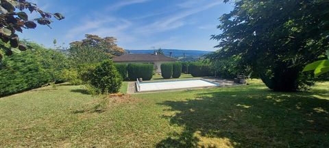   Belle villa plain pied avec sous-sol et jardin Maison - 7 pi�ce(s) - 128 m�